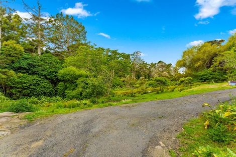 Photo of property in 10 Hobbs Road, Matakatia, Whangaparaoa, 0930