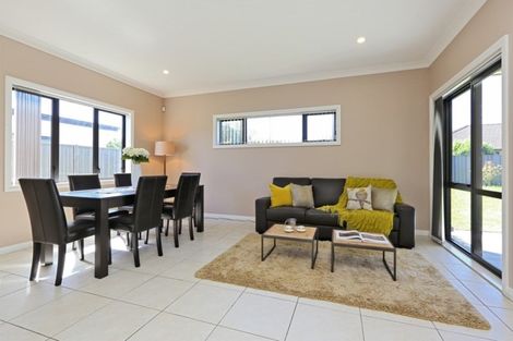 Photo of property in 7 Edwards Street, Frimley, Hastings, 4120