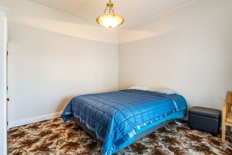 Photo of property in 102 Gonville Avenue, Gonville, Whanganui, 4501