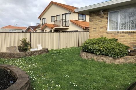 Photo of property in 2/421 Mount Albert Road, Mount Roskill, Auckland, 1041