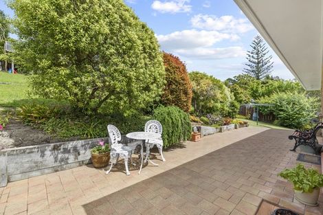 Photo of property in 2/82 Newhaven Terrace, Mairangi Bay, Auckland, 0630