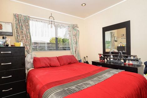 Photo of property in 137 Don Buck Road, Massey, Auckland, 0614