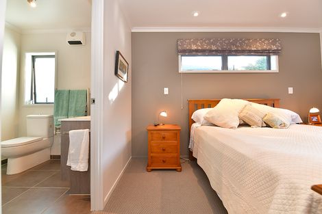 Photo of property in 2 Forest Glen, Orewa, 0931