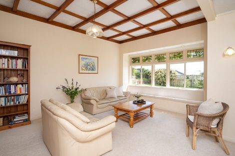 Photo of property in 13 Roslyn Road, Bluff Hill, Napier, 4110
