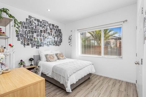 Photo of property in 32 Rishworth Avenue, Stanmore Bay, Whangaparaoa, 0932