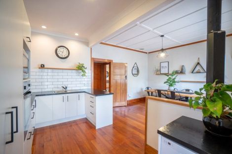 Photo of property in 26 Kingswood Street, Takaro, Palmerston North, 4412
