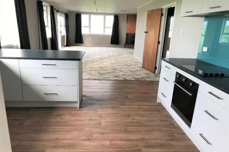 Photo of property in 89 Porikapa Road, Warea, New Plymouth, 4381