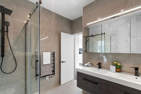 Photo of property in 5 Landsdowne Terrace, Karori, Wellington, 6012