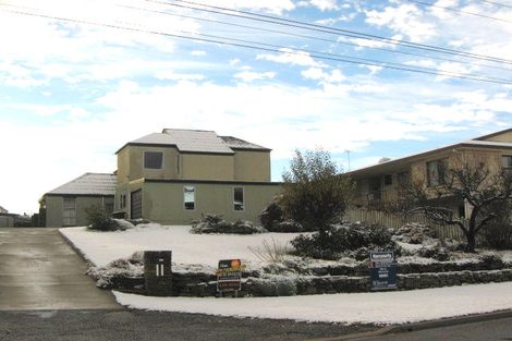 Photo of property in 11 Earnscleugh Road, Bridge Hill, Alexandra, 9320