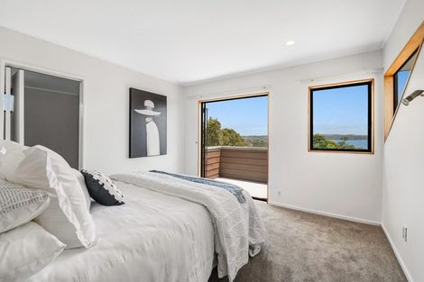 Photo of property in 8b Duncansby Road, Stanmore Bay, Whangaparaoa, 0932