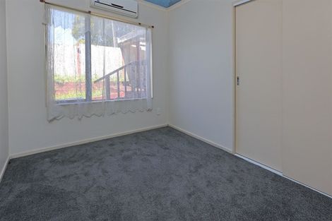 Photo of property in 74 Hetherington Road, Ranui, Auckland, 0612