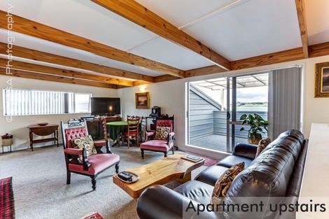 Photo of property in 254 Beach Road, Onerahi, Whangarei, 0110