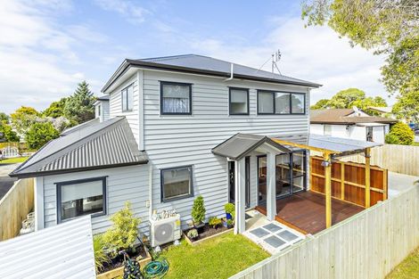 Photo of property in 3a Hinton Place, Weymouth, Auckland, 2103