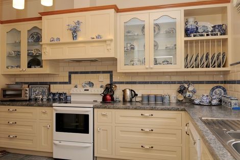 Photo of property in 1 Parsonage Road, Waimate, 7924