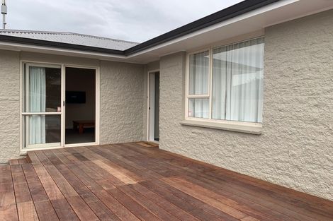 Photo of property in 117 Withells Road, Avonhead, Christchurch, 8042