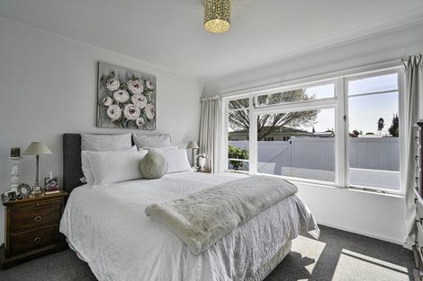 Photo of property in 1/403 Sylvan Road, Parkvale, Hastings, 4122