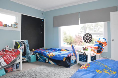 Photo of property in 37 Allan Road, Burgess Park, New Plymouth, 4371