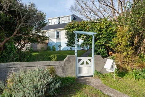 Photo of property in 28 Handyside Street, Tawa, Wellington, 5028