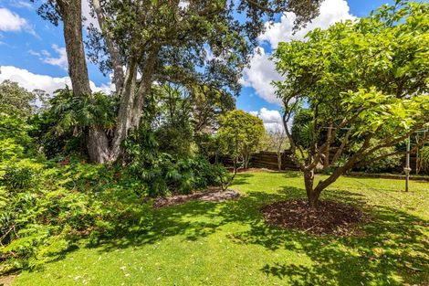 Photo of property in 10 Weona Place, Westmere, Auckland, 1022