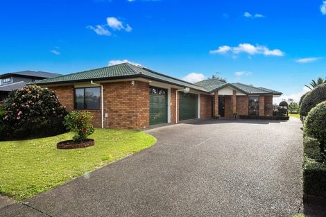 Photo of property in 39 Elsie Drive, Waiuku, 2123