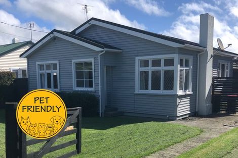 Photo of property in 15 Paritutu Road, Spotswood, New Plymouth, 4310