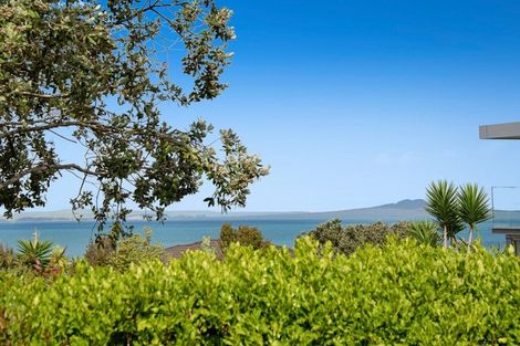 Photo of property in 896 Whangaparaoa Road, Manly, Whangaparaoa, 0930