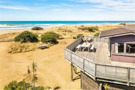 Photo of property in 47 Blue Pacific Parade, Riversdale Beach, Masterton, 5872