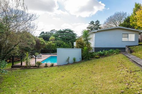 Photo of property in 16 Kirby Street, Glendene, Auckland, 0602