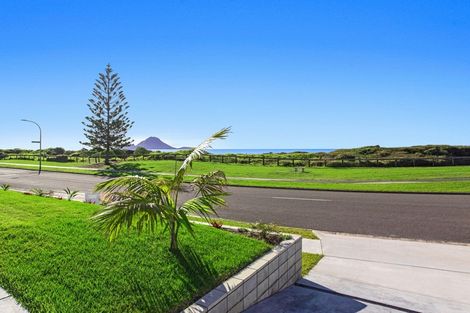Photo of property in 16 Pacific Parade, Coastlands, Whakatane, 3120