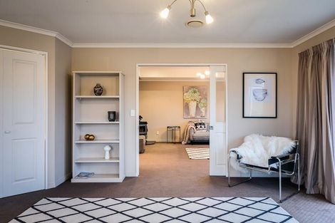 Photo of property in 9 Sunninghurst Drive, Fairfield, Dunedin, 9018