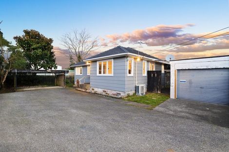 Photo of property in 2/22 Ranui Station Road, Ranui, Auckland, 0612