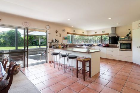 Photo of property in 80 Grand Vue Road, Kawaha Point, Rotorua, 3010