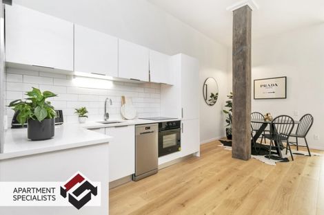 Photo of property in 6 Victoria Street, Hawera, 4610