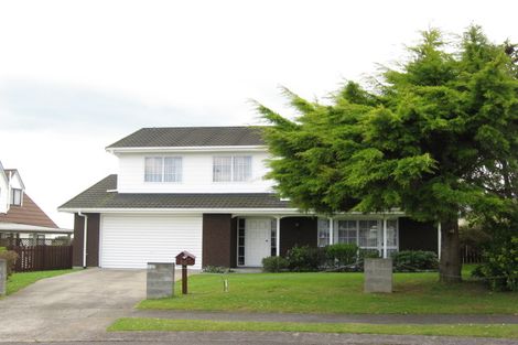 Photo of property in 20 Ballantrae Place, Highlands Park, New Plymouth, 4312