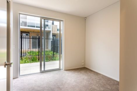 Photo of property in 8 Ceramic Lane, New Lynn, Auckland, 0600