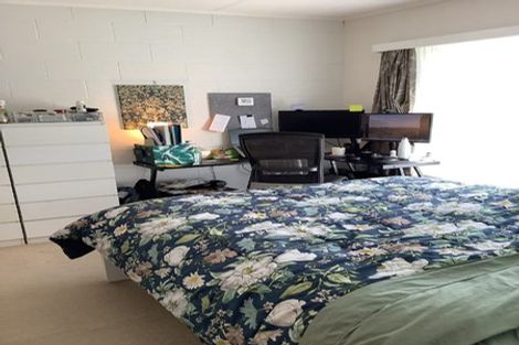 Photo of property in 1/1 Ocean View Road, Hillcrest, Auckland, 0627