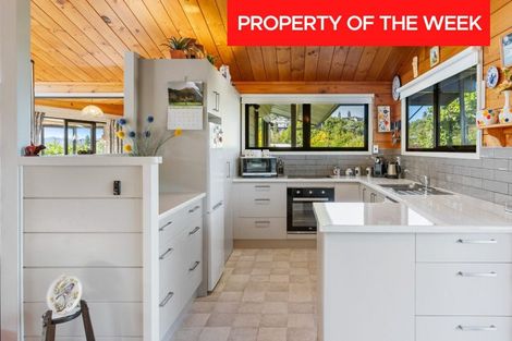 Photo of property in 121 Bruce Wallace Place, Whangamata, 3620