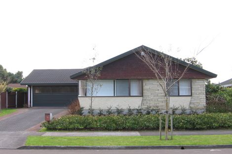 Photo of property in 14 Hind Place, Hokowhitu, Palmerston North, 4410