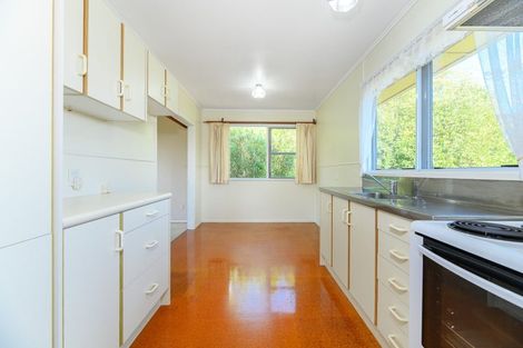 Photo of property in 92 Colwill Road, Massey, Auckland, 0614