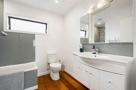 Photo of property in 26a Sydney Street, Hauraki, Auckland, 0622