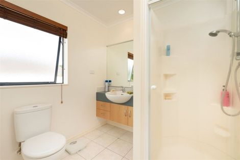 Photo of property in 1 Amberley Crescent, Bethlehem, Tauranga, 3110