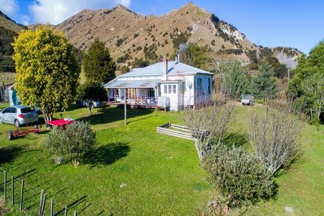 Photo of property in 3107 Whanganui River Road, Matahiwi, Whanganui, 4576