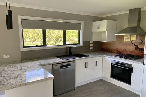 Photo of property in 11 Paraire Road, Karamu, Hastings, 4172