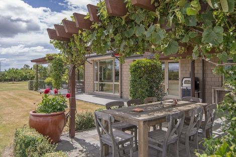 Photo of property in 1 Whitcombe Place, Darfield, 7571