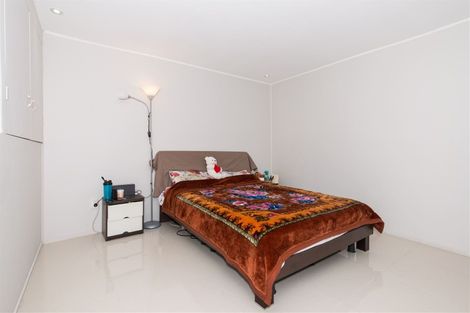 Photo of property in 52 Pleasant Road, Glen Eden, Auckland, 0602