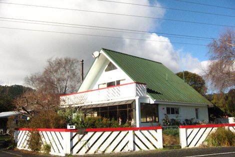 Photo of property in 50 Doctors Point Road, Waitati, 9085