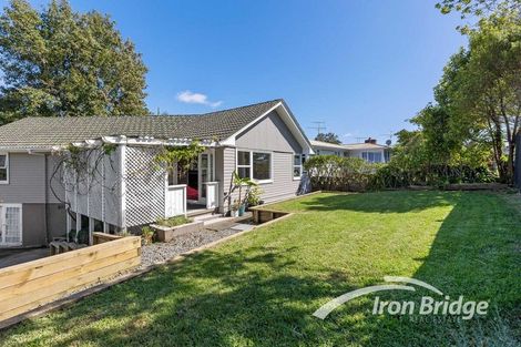 Photo of property in 24 Paragon Avenue, Beach Haven, Auckland, 0626