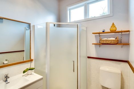 Photo of property in 10 Petane Road, Bay View, Napier, 4104