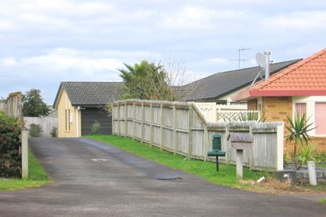 Photo of property in 96 Westerham Drive, Dannemora, Auckland, 2016