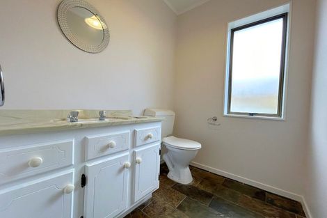 Photo of property in 2/14 Bramley Drive, Farm Cove, Auckland, 2012